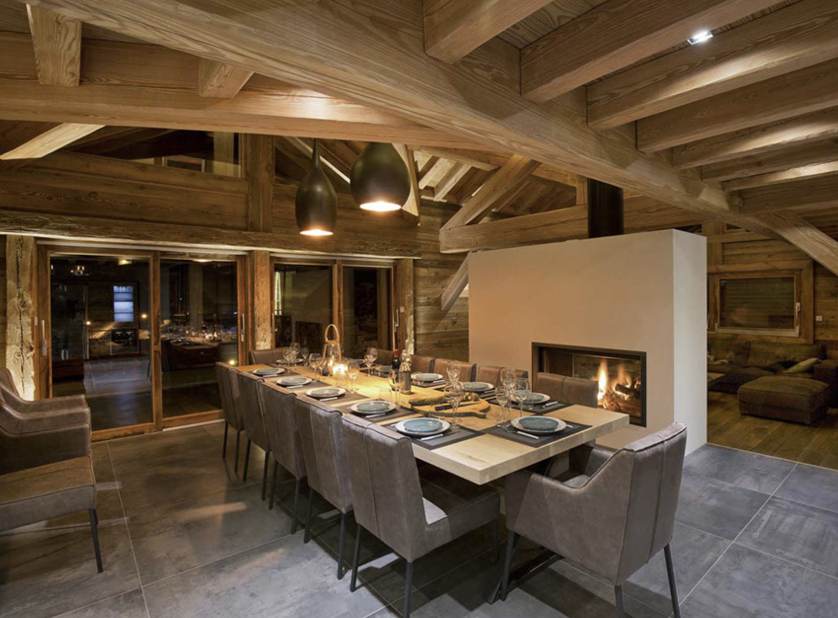 Salle à manger – 1er étage, chalet L'Or des Cimes